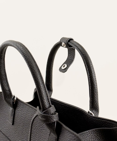 styiro（スタイロ）の「【軽量】2way ステッチエアリートートバッグ ショルダー付き/A4サイズ（ビジネスバッグ・レディース・ブラック/ブルー/ベージュ系その他/キャメル/アイボリー/ベージュ/ネイビー/ブラウン・FREE）」の19枚目の写真