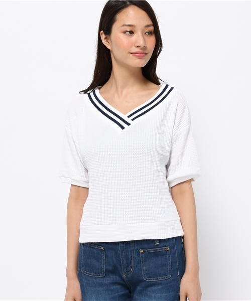 Chico(チコ)の「RIBライン衿TOPS(Tシャツ/カットソー・レディース・ホワイト/モスグリーン・FREE)」の5枚目の写真