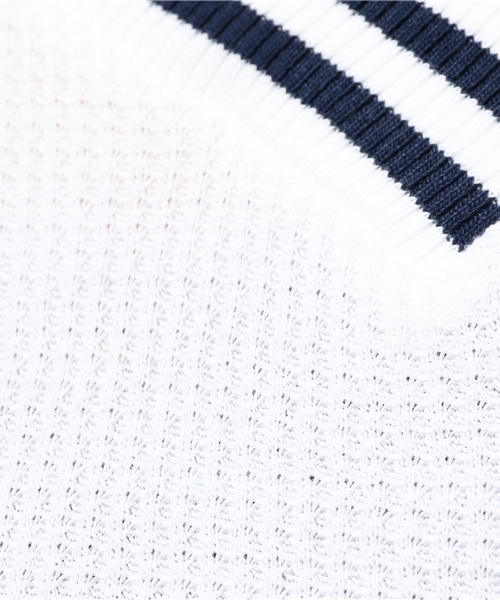 Chico(チコ)の「RIBライン衿TOPS(Tシャツ/カットソー・レディース・ホワイト/モスグリーン・FREE)」の11枚目の写真