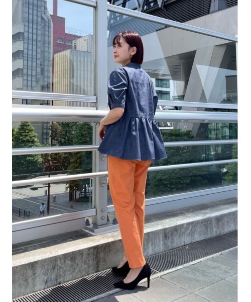 CAST:（キャストコロン）の「【大人気定番】ライトデニムギャザーブラウス（シャツ/ブラウス・レディース・ネイビー・S/M）」の10枚目の写真