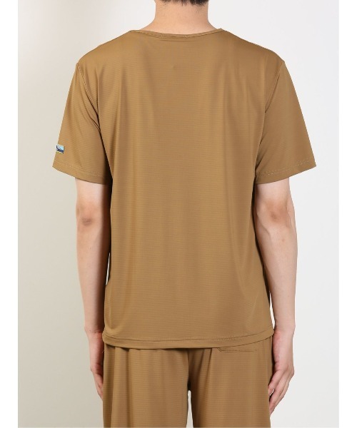 TAKA-Q（タカキュー）の「【WEB限定販売】Holidayout 冷感メッシュ ポケットT(セットアップ可能)（Tシャツ/カットソー・メンズ・イエロー/カーキ/ブラック・MEDIUM/LARGE/X-LARGE）」の20枚目の写真