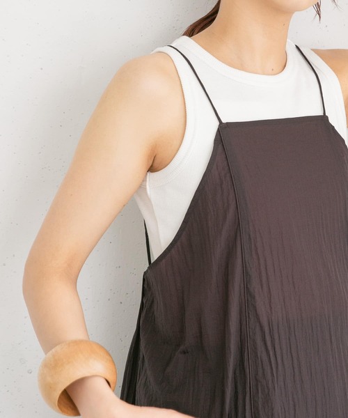 KBF（ケイビーエフ）の「ワッフルクロップドタンクトップ（タンクトップ・レディース・ダークブラウン/グレー/オフホワイト・ONE）」の4枚目の写真