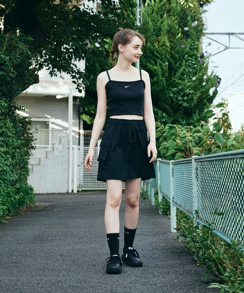 NIKE(ナイキ)の「《セットアップ対応商品》ナイキ スポーツウェア エッセンシャル ウィメンズ リブ クロップトップ / Nike Sportswear Essential Women's Ribbed Cropp Top(キャミソール・レディース・ブラック/オリーブ系・2XL/L/M/S/XL/XS)」の11枚目の写真