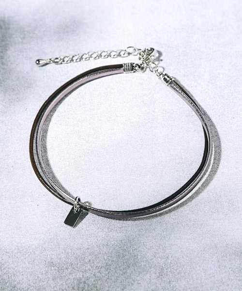 LUXSTYLE（ラグスタイル）の「PUレザーエナメルアンクレット（アンクレット・メンズ・ブラウン/オレンジ/ブルー/グレー/ブラック・FREE）」の4枚目の写真