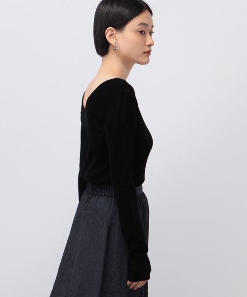 A part by(アパートバイ)の「シアーベロアカットソー_長袖(Tシャツ/カットソー・レディース・ブラック/グレー系その他/ブルー/オフホワイト/ブラック系その他2/カーキ/ブラウン/ピンク系その他2・FREE)」の20枚目の写真