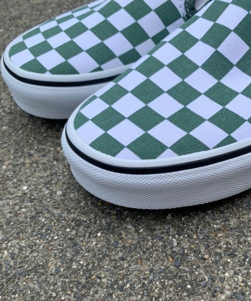 VANS(バンズ)の「【VANS】ヴァンズ CLASSIC SLIP-ON クラシック スリッポン(スリッポン・メンズ・グリーン・28/27)」の6枚目の写真
