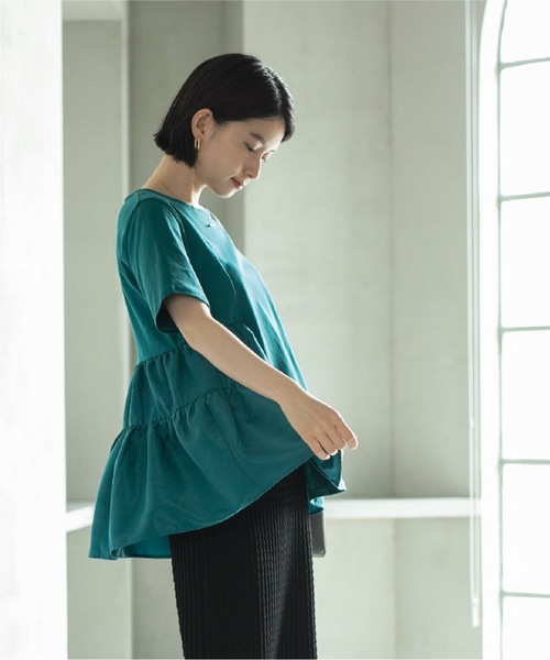 OPAQUE.CLIP(オペークドットクリップ)の「◆Aラインティアードカットソー/シルク調コットン【洗濯機洗い可】(Tシャツ/カットソー・レディース・ブラック/オフホワイト/グリーン/ボルドー・36/38/40/42)」の10枚目の写真