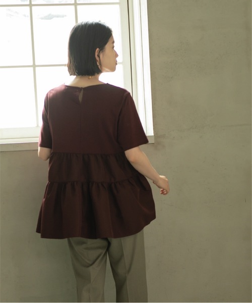 OPAQUE.CLIP(オペークドットクリップ)の「◆Aラインティアードカットソー/シルク調コットン【洗濯機洗い可】(Tシャツ/カットソー・レディース・ブラック/オフホワイト/グリーン/ボルドー・36/38/40/42)」の22枚目の写真