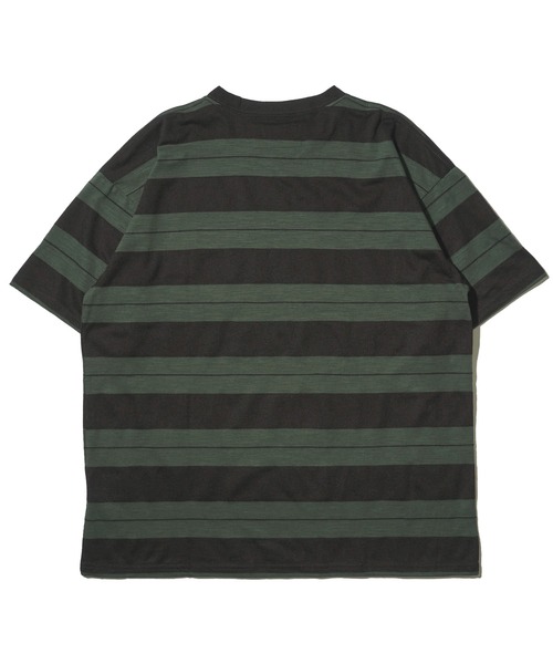 UNIVERSAL OVERALL(ユニバーサルオーバーオール)の「【UNIVERSAL OVERALL】 RETRO BORDER POCKET TEE / レトロボーダーポケットTシャツ(Tシャツ/カットソー・メンズ・アイボリー/ブラック/グリーン・MEDIUM/LARGE/X-LARGE)」の7枚目の写真