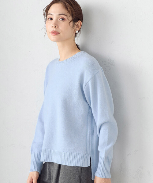 COMME CA ISM(コムサイズム)の「クルーネック カラーニット(ニット/セーター・レディース・パープル系/グリーン/ベージュ/ブラック/サックスブルー/チャコール/グレー/ブルー/ホワイト/ピンク・MEDIUM/LARGE)」の7枚目の写真