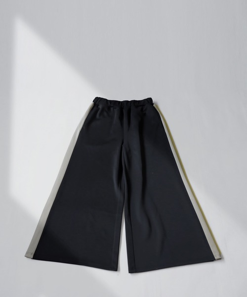 antiqua(アンティカ)の「配色ラインワイドパンツ(その他パンツ・レディース・グリーン系その他/ブラック系その他/ブラウン系その他・FREE)」の5枚目の写真