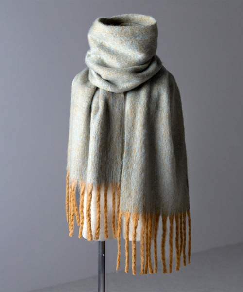 me+em select（ミームセレクト）の「※【 ３color 】ふわふわバイカラーフリンジボリュームマフラー（マフラー・レディース・オレンジ/ブルー/ミント・FREE）」の3枚目の写真