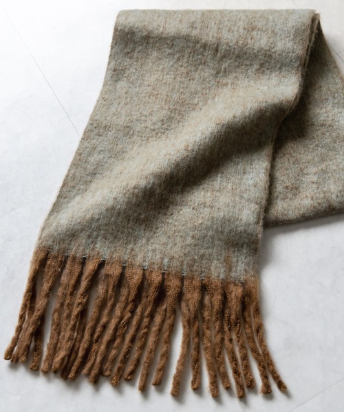 me+em select（ミームセレクト）の「※【 ３color 】ふわふわバイカラーフリンジボリュームマフラー（マフラー・レディース・オレンジ/ブルー/ミント・FREE）」の4枚目の写真