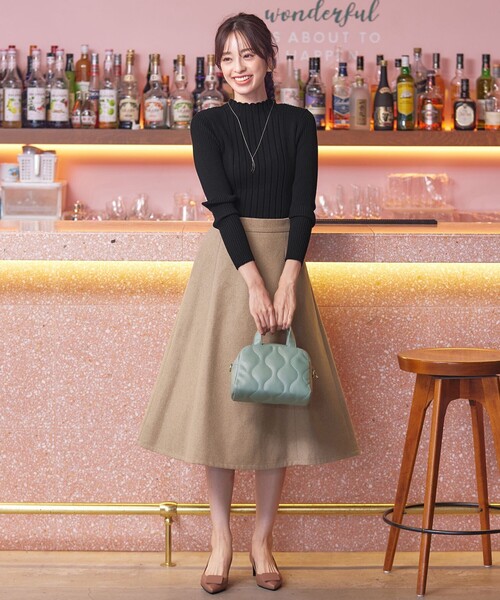 Tiaclasse（ティアクラッセ）の「ウール調フレアスカート（スカート・レディース・パープル/ベージュ/チャコールグレー・L/S/M）」の17枚目の写真