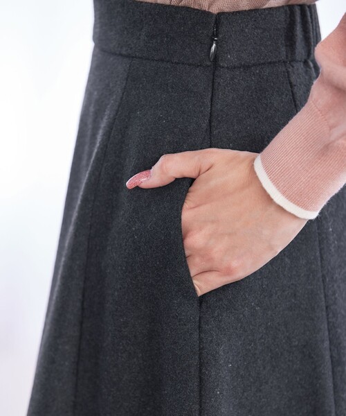 Tiaclasse（ティアクラッセ）の「ウール調フレアスカート（スカート・レディース・パープル/ベージュ/チャコールグレー・L/S/M）」の13枚目の写真
