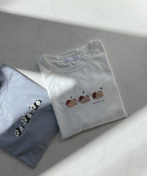 AS KNOW AS plus(アズノゥアズプラス)の「☆3匹ぽこアニマルロンT(Tシャツ/カットソー・レディース・ブルー系/ホワイト系/ブラック系/グリーン系/ブルー系2/ベージュ系2/ブラック系2/ホワイト系2/ベージュ系3/ブラック系3/ホワイト系3/アイボリー系3/ホワイト系4/ベージュ系4/アイボリー系4/ブラック系4/ホワイト系5/グリーン系5/ベージュ系5/ブラック系5/グリーン系6/ブラック系6/ブルー系6/ホワイト系6・FREE)」の2枚目の写真