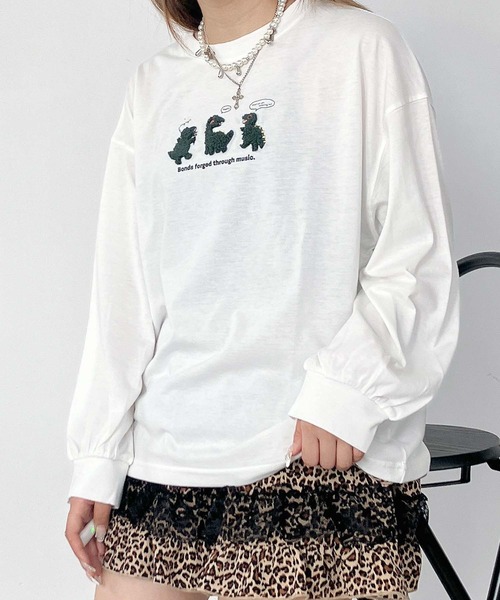 AS KNOW AS plus(アズノゥアズプラス)の「☆3匹ぽこアニマルロンT(Tシャツ/カットソー・レディース・ブルー系/ホワイト系/ブラック系/グリーン系/ブルー系2/ベージュ系2/ブラック系2/ホワイト系2/ベージュ系3/ブラック系3/ホワイト系3/アイボリー系3/ホワイト系4/ベージュ系4/アイボリー系4/ブラック系4/ホワイト系5/グリーン系5/ベージュ系5/ブラック系5/グリーン系6/ブラック系6/ブルー系6/ホワイト系6・FREE)」の6枚目の写真