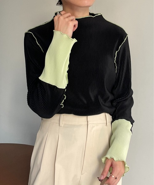 Thevon(ゼボン)の「袖先配色プリーツメロープルオーバー(Tシャツ/カットソー・レディース・グリーン系その他/ブラック・FREE)」の4枚目の写真
