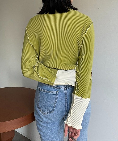 Thevon(ゼボン)の「袖先配色プリーツメロープルオーバー(Tシャツ/カットソー・レディース・グリーン系その他/ブラック・FREE)」の14枚目の写真