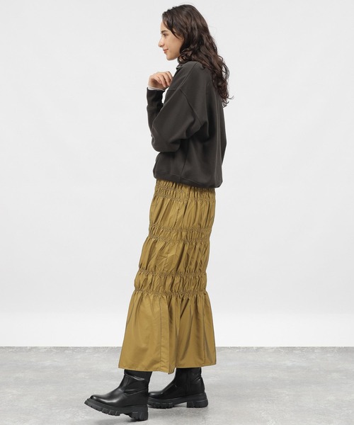 LAKOLE（ラコレ）の「ハーフジップスウェットプルオーバー / 985813（スウェット・レディース・グレー/アイボリー/チャコールグレー・SMALL/MEDIUM）」の16枚目の写真