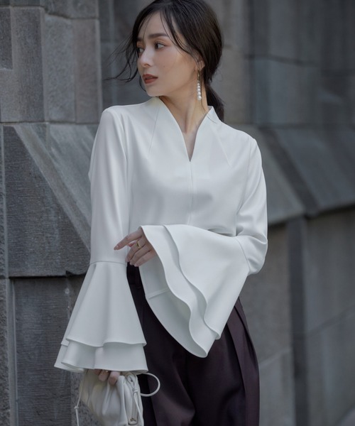 極美品✨️anuans アニュアンス / ラッフルスリーブブラウス anuans（アニュアンス）の「ラッフルスリーブブラウス（シャツ