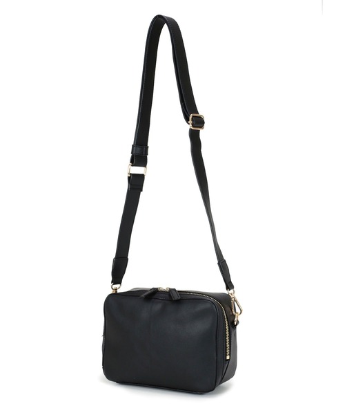 MIAN (ミアン)の「BELLIS / スクエアショルダーバッグ(ショルダーバッグ・レディース・ブラック/サックスブルー/ブラウン/アイボリー・FREE)」の18枚目の写真