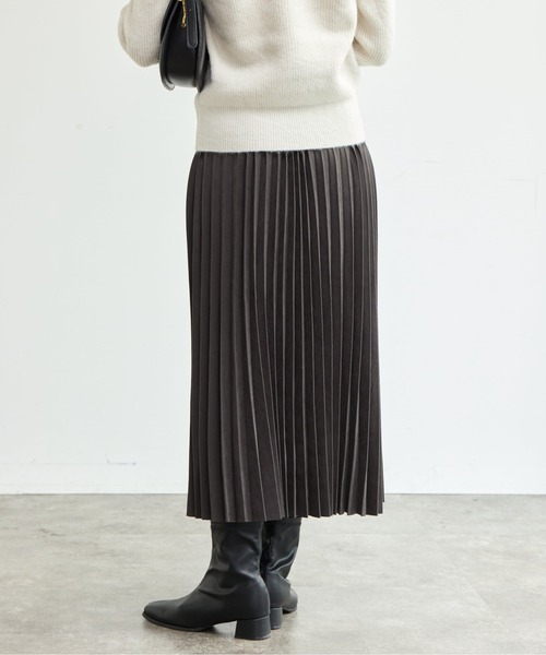 Chez toi（シェトワ）の「ピーチスキンプリーツスカート（スカート・レディース・チャコールグレー/イエロー/サックスブルー・FREE）」の10枚目の写真