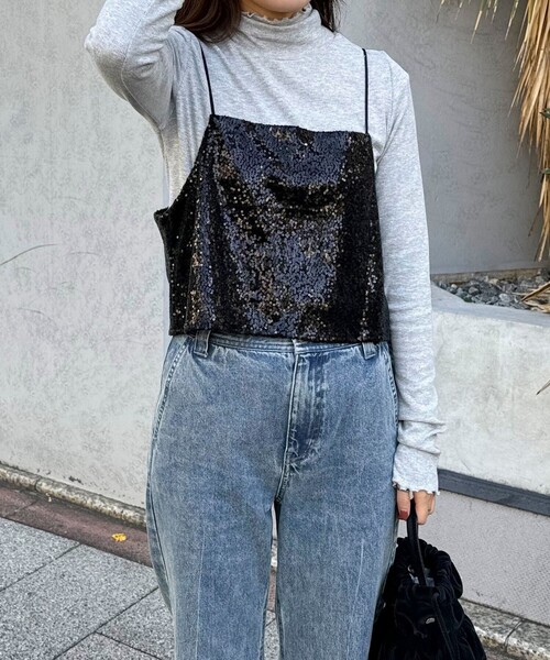 fredy emue（フレディエミュ）の「スパンコールキャミビスチェ（シャツ/ブラウス・レディース・シルバー/ブラック/サックスブルー・38）」の6枚目の写真