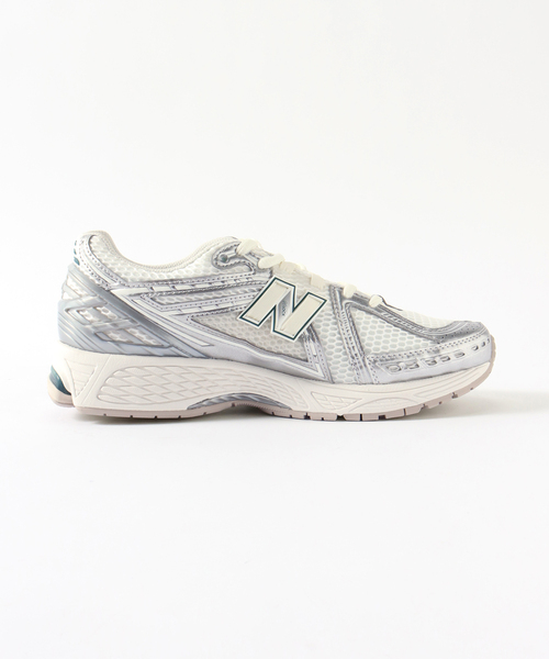 NEW BALANCE(ニューバランス)の「《WEB限定》【New Balance / ニューバランス】M1906R EE(スニーカー・メンズ・シルバー・26cm/26.5cm/27cm/27.5cm/28cm)」の4枚目の写真