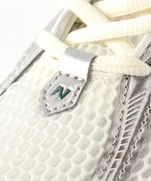 NEW BALANCE(ニューバランス)の「《WEB限定》【New Balance / ニューバランス】M1906R EE(スニーカー・メンズ・シルバー・26cm/26.5cm/27cm/27.5cm/28cm)」の17枚目の写真