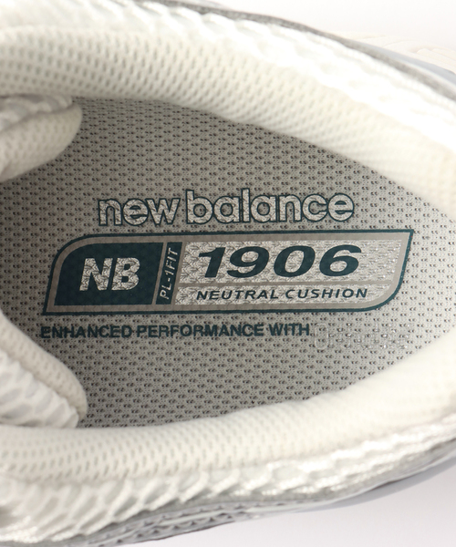 NEW BALANCE(ニューバランス)の「《WEB限定》【New Balance / ニューバランス】M1906R EE(スニーカー・メンズ・シルバー・26cm/26.5cm/27cm/27.5cm/28cm)」の8枚目の写真