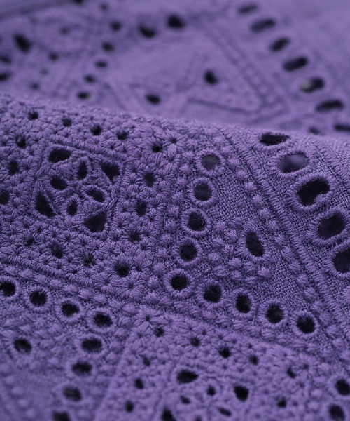 チチカカ（チチカカ）の「Rico カットワークエンブロイダリーシャツ（シャツ/ブラウス・レディース・ブラック/パープル/ナチュラル・FREE）」の21枚目の写真