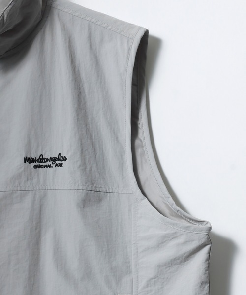 Mark Gonzales(マーク・ゴンザレス)の「MARK GONZALES ARTWORK COLLECTION/マークゴンザレス 別注 オーバーサイズ ナイロンテック ベスト/レディース メンズ(ベスト・メンズ・ブラック/ブラック系その他/ライトグレー/ネイビー・M/L/XL)」の14枚目の写真