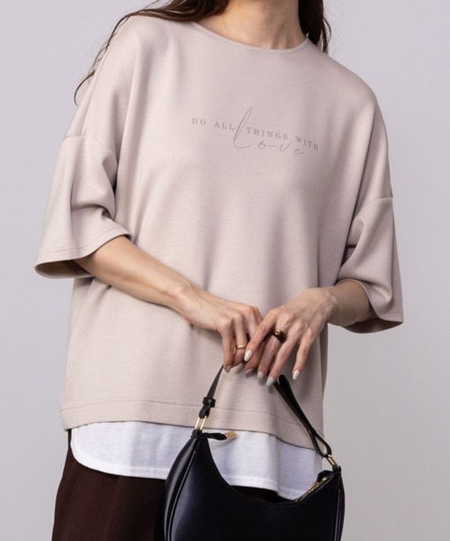 URBAN COLLECTION（アーバンコレクション）の「URBAN COLLECTION エアスムージー　フェイクレイヤードプリント入りTシャツ（Tシャツ/カットソー・レディース・チャコールグレー/ベージュ/ライトグリーン/ラベンダー・フリー）」の3枚目の写真