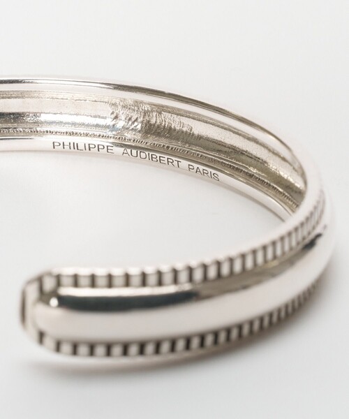 PHILIPPE AUDIBERT（フィリップ オーディベール）の「【PHILIPPE AUDIBERT(フィリップオーディベール)】 JAKE BRACELET（バングル/リストバンド・レディース・シルバー・2）」の3枚目の写真