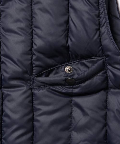 Rocky Mountain FeatherBed(ロッキー マウンテン フェザーベッド)の「ROCKY MOUNTAIN FEATHERBED / V-ネック ダウンベスト(ダウンベスト・メンズ・ブラック/ネイビー・38/36)」の8枚目の写真
