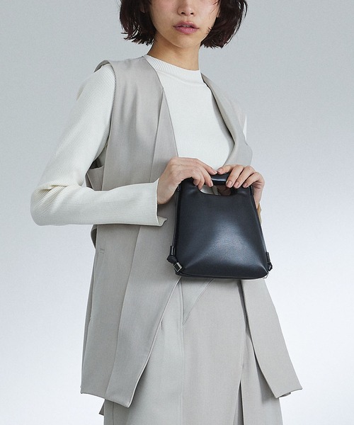 UNITED TOKYO(ユナイテッドトウキョウ)の「バルーンショルダーバッグ(ショルダーバッグ・レディース・ブラック/シルバー/ホワイト・FREE)」の2枚目の写真