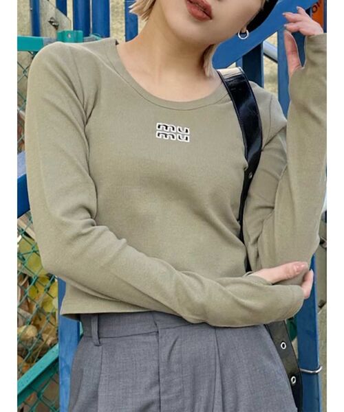 MURUA（ムルーア）の「ロゴテレコTシャツ（Tシャツ/カットソー・レディース・ホワイト/ブラック/カーキ/ライトブルー/グレー・FREE）」の4枚目の写真