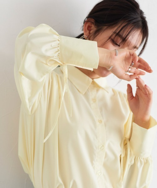 Pierrot(ピエロ)の「ボリュームスリーブ袖リボンシャツ(シャツ/ブラウス・レディース・オフホワイト/ライトイエロー/ストライプ・M/L)」の14枚目の写真