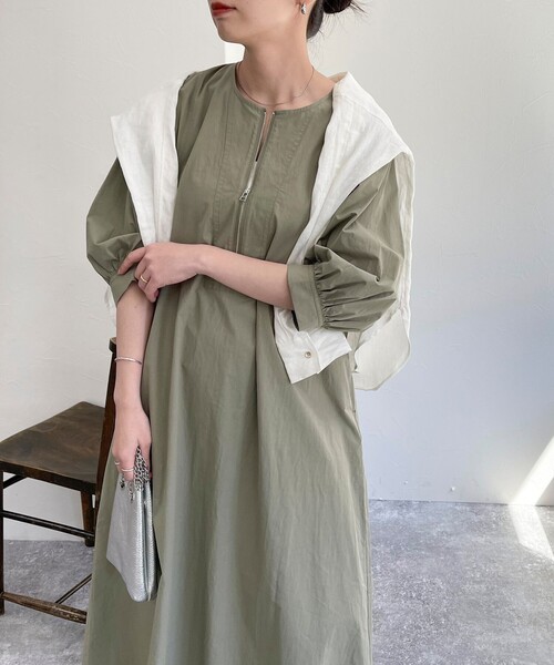 fredy emue（フレディエミュ）の「タイプライターハーフZIPワンピース（ワンピース・レディース・カーキ/サックスブルー/ブラック・38）」の14枚目の写真