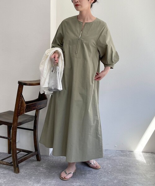 fredy emue（フレディエミュ）の「タイプライターハーフZIPワンピース（ワンピース・レディース・カーキ/サックスブルー/ブラック・38）」の17枚目の写真