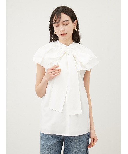 Mila Owen（ミラオーウェン）の「スタンドカラーラッフルボウタイブラウス【手洗い可能】（Tシャツ/カットソー・レディース・ドット/ホワイト/ブラック・1/0）」の15枚目の写真