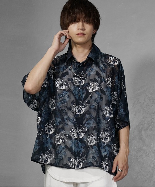 MinoriTY(マイノリティ)の「【MinoriTY】透かしフラワードルマンシルエットシャツ シアートップス メンズ 透かしシャツ 半袖シャツ オーバーサイズ ビッグシルエット ルーズシルエット 秋服 夏服(シャツ/ブラウス・メンズ・ネイビー/ホワイト・S/M/L)」の5枚目の写真