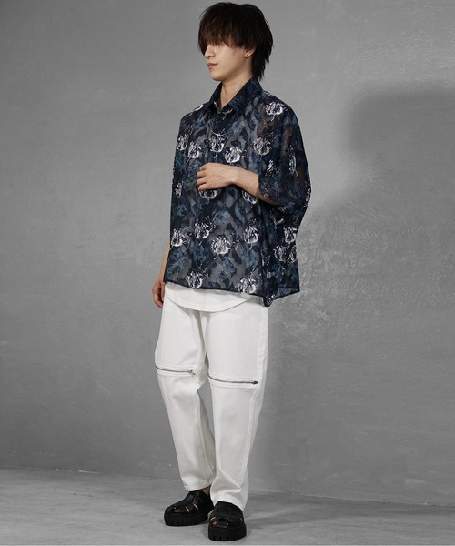 MinoriTY(マイノリティ)の「【MinoriTY】透かしフラワードルマンシルエットシャツ シアートップス メンズ 透かしシャツ 半袖シャツ オーバーサイズ ビッグシルエット ルーズシルエット 秋服 夏服(シャツ/ブラウス・メンズ・ネイビー/ホワイト・S/M/L)」の8枚目の写真
