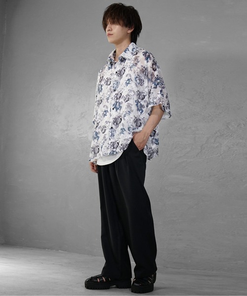 MinoriTY(マイノリティ)の「【MinoriTY】透かしフラワードルマンシルエットシャツ シアートップス メンズ 透かしシャツ 半袖シャツ オーバーサイズ ビッグシルエット ルーズシルエット 秋服 夏服(シャツ/ブラウス・メンズ・ネイビー/ホワイト・S/M/L)」の13枚目の写真