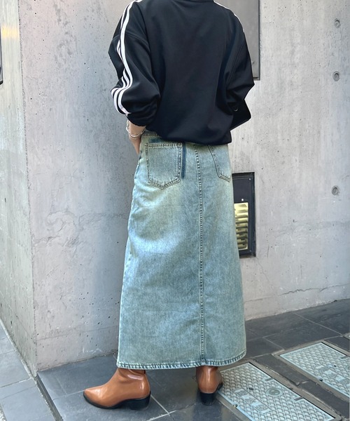 Futier land(フューティアランド)の「フロントスリットデニムロングスカート(デニムスカート・レディース・ライトブルー・MEDIUM/LARGE)」の4枚目の写真