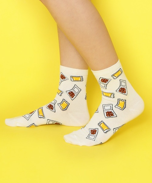 PUNYUS（プニュズ）の「フード総柄ソックス（ソックス/靴下・レディース・レッド/ブラウン/ブラック・FREE）」の4枚目の写真