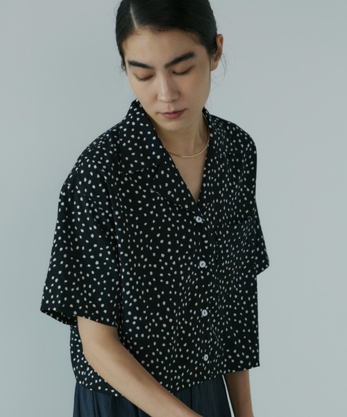 anuke（アンヌーク）の「Vneck Dot Blouse（シャツ/ブラウス）」 - WEAR