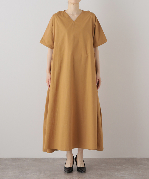 BLACK CRANE(ブラッククレーン)の「【BLACK CRANE/ブラック クレーン】STAR NECK DRESS OCP-SNK22(ワンピース・レディース・キャメル・X-SMALL)」の2枚目の写真
