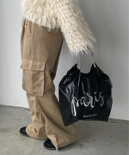 210nouve（トゥージュヌーブ）の「デザイン 刺繍 マーケット トートバッグ（トートバッグ・レディース・ゴールド/シルバー/カーキ/パープル/ブルー/ベージュ/ホワイト/ブラック/ゼブラ/ネイビー/ブラウン系その他/グリーン系その他/ベージュ系その他/パープル系その他/ワインレッド/ブルーグリーン/オリーブ/ライトベージュ/ダークグリーン/グレー系3/ネイビー系1/ピンク系1/ピンク系2/グレー系2/ブラウン系1/ブラウン系2/ブラック系2/ネイビー系2/ネイビー系/ホワイト系/オレンジ系その他/カーキ系2/ベージュ系1/カーキ系1/ベージュ系2/グレー系その他・FREE）」の3枚目の写真